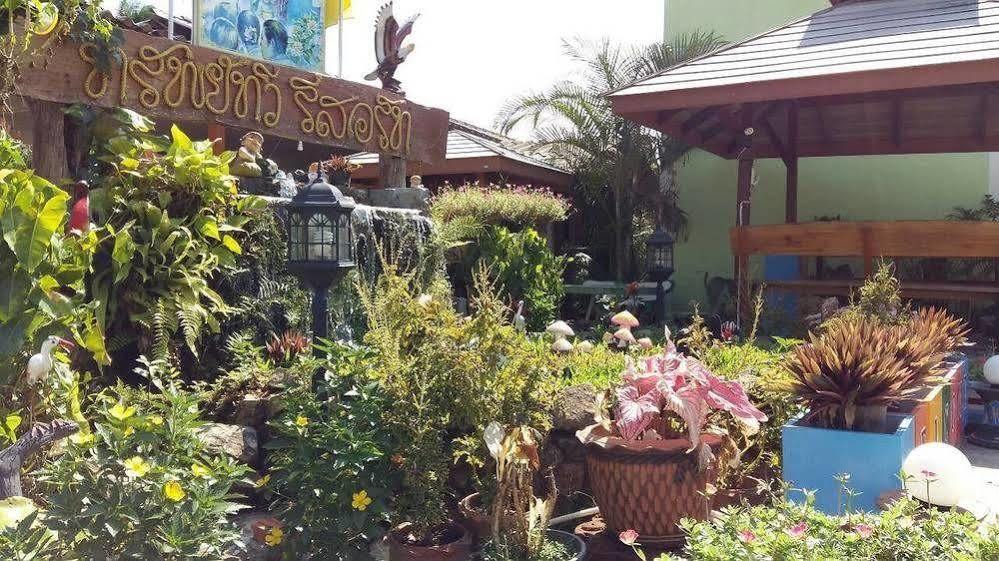 Subtawee Resort 素叻他尼 外观 照片